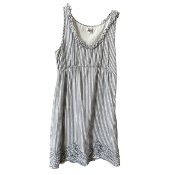 Converse One Star Striped Sleeveless Ruffle Dress. Size 4 - Picture 1 of 4